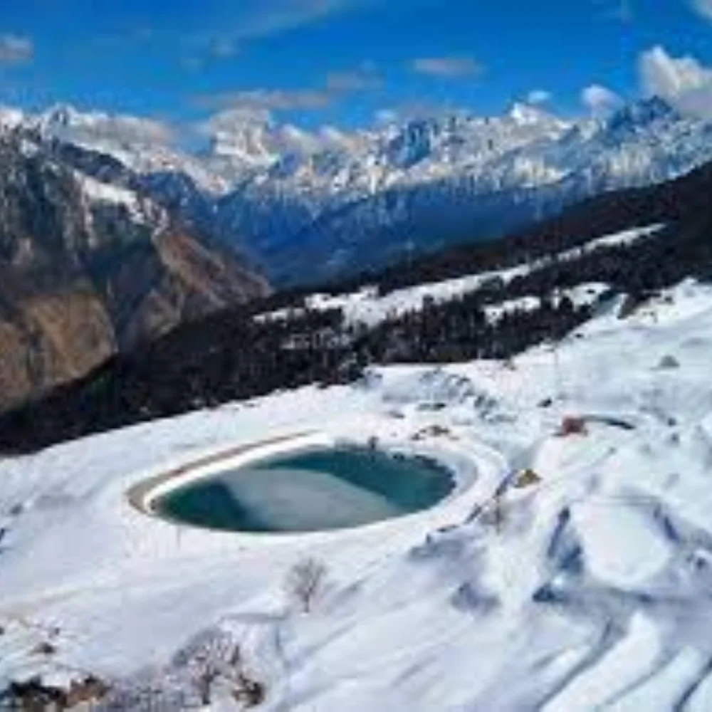 Auli Skiing & Chopta Trek